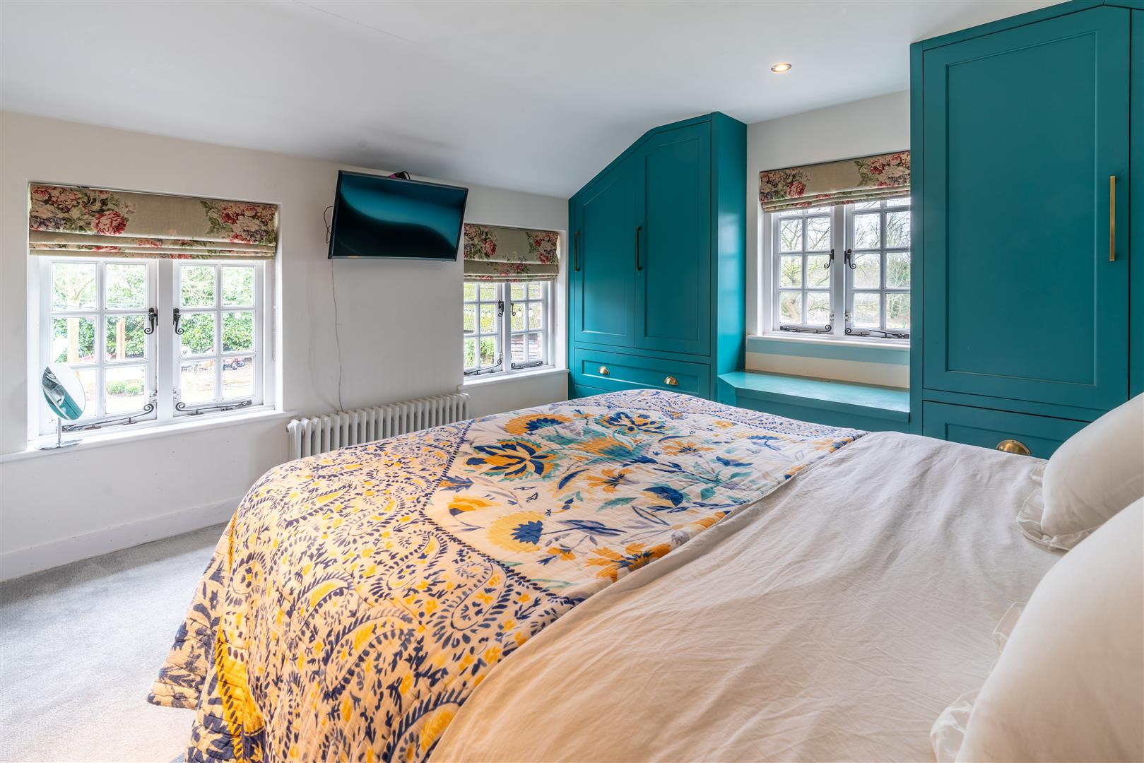 Thorley Street, Stortford Prestige & Village